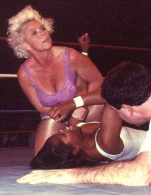 Sandy Partlow : Woman Wrestler