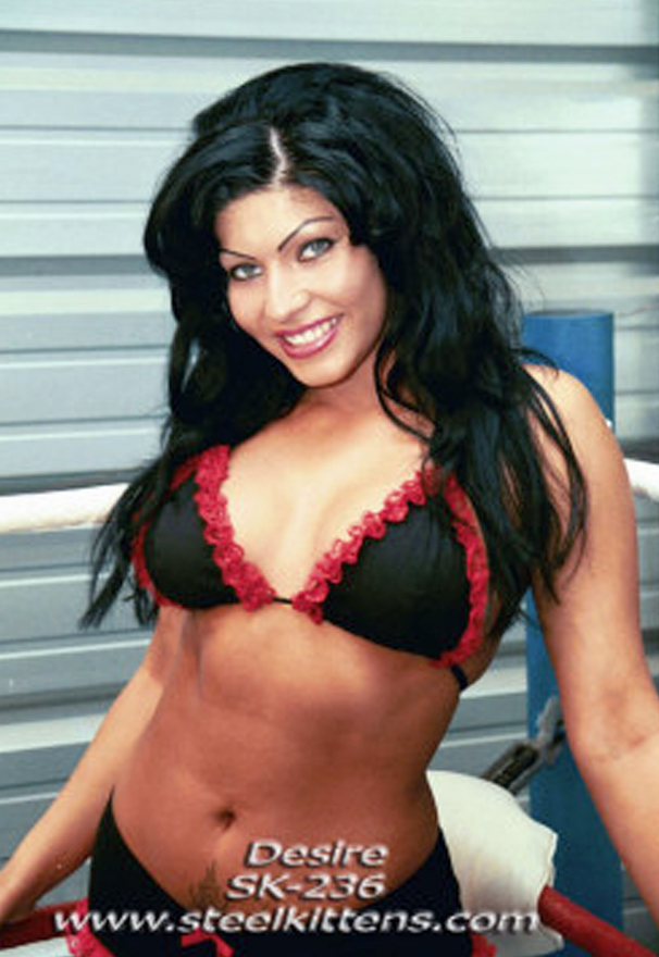Desire aka Shelly Martinez: Women Wrestler